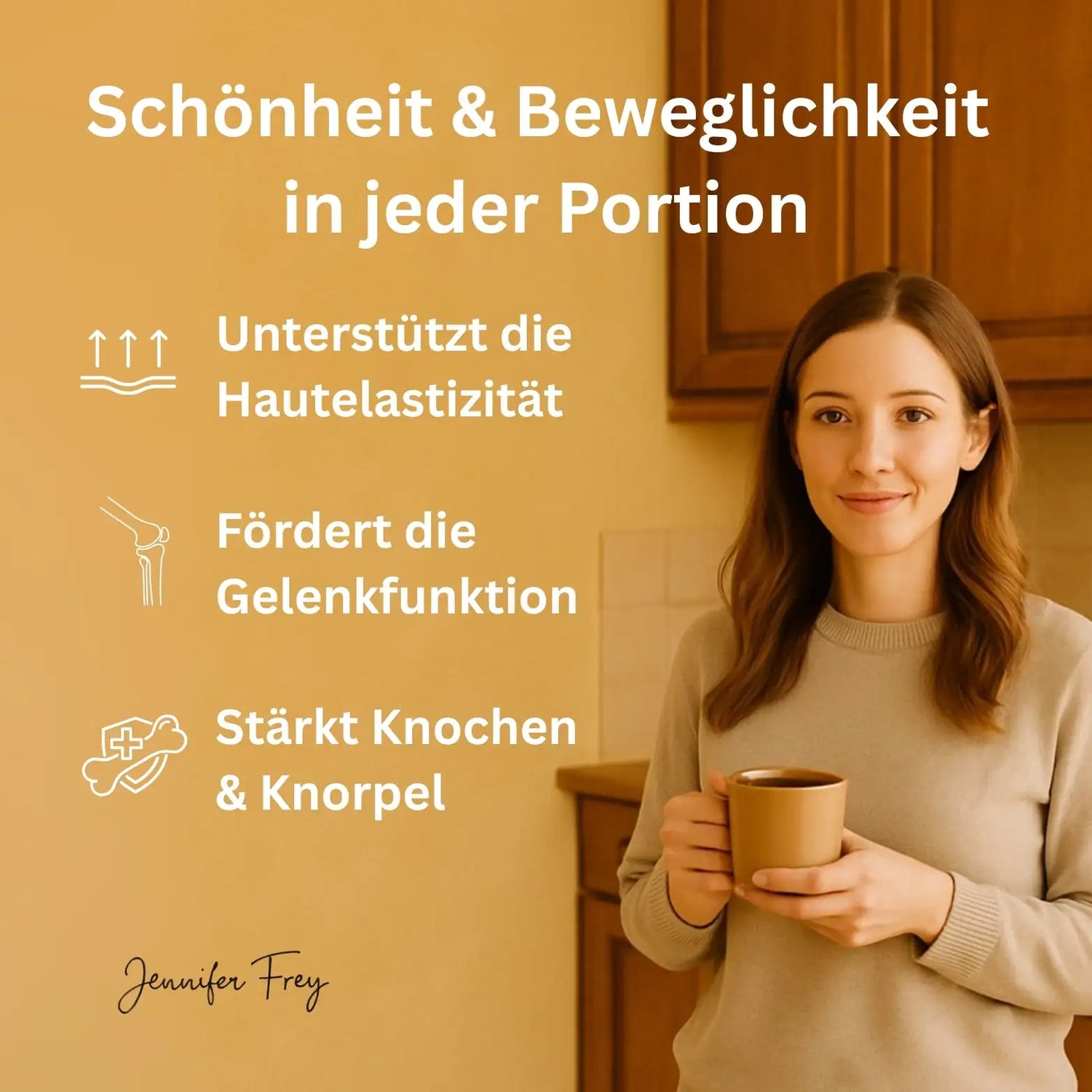 Eine Frau mit langem braunem Haar, die einen beigen gerippten Pullover trägt und eine matte beigefarbene Keramiktasse hält.